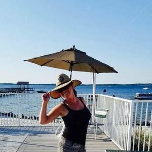 Meet your Posher, Lynn